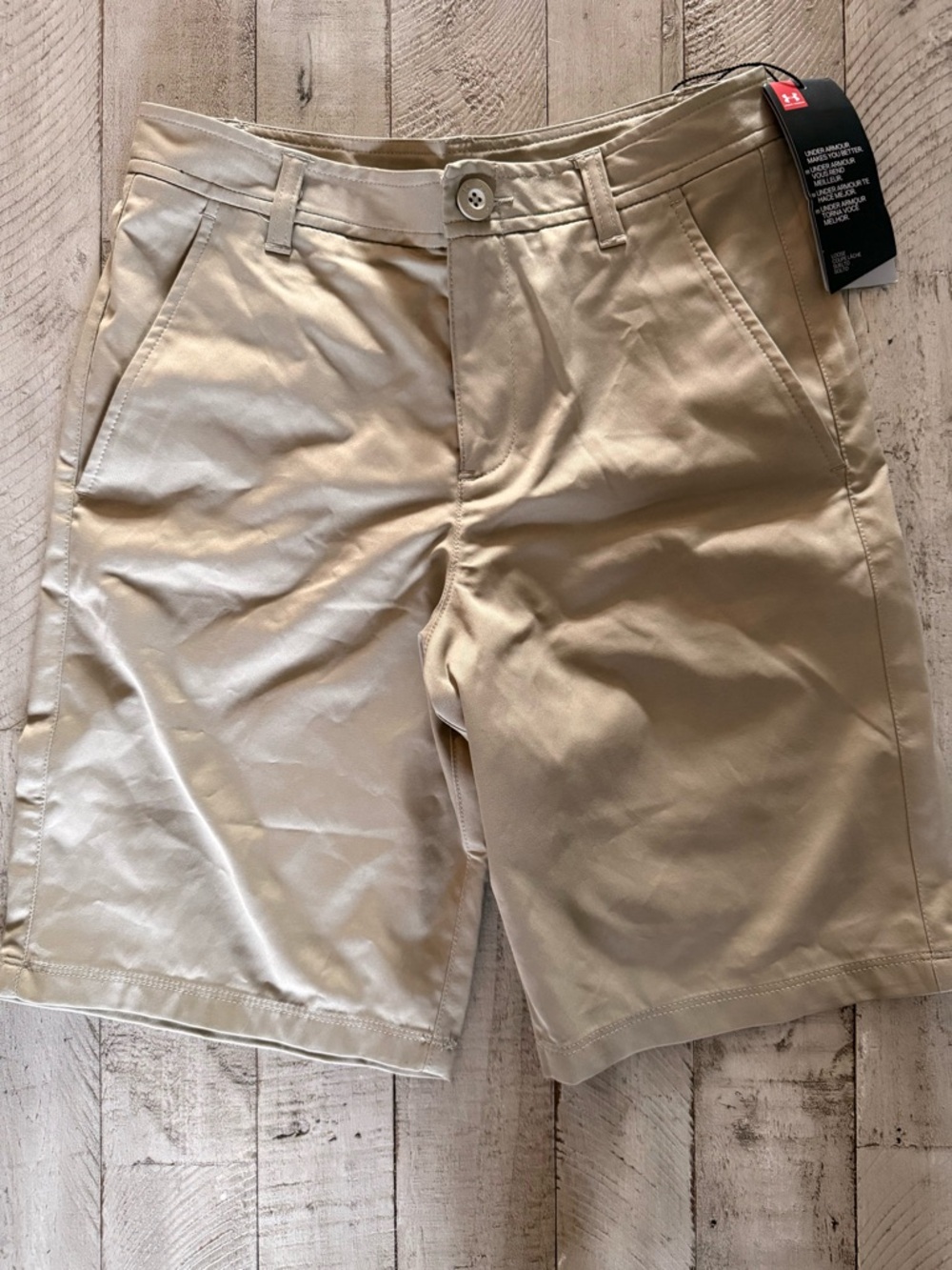 Boys Under Armour Khaki Performance Golf Shorts Size 14 NWT